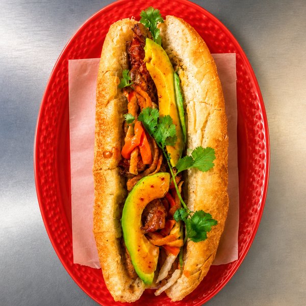 Bánh mì Chicken avolcano